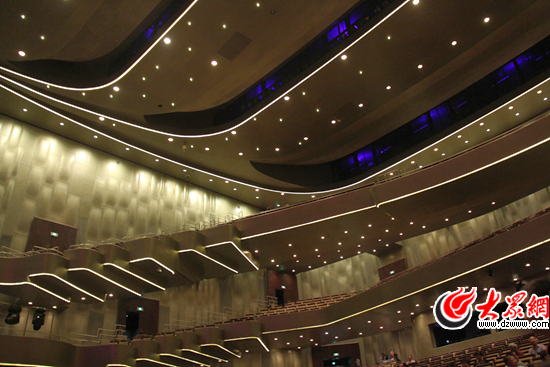 ��Ժ�脡�d�Ƚ���x�ͣ����Q�顰��ɫ��d�� Ҋ��ӛ�� �R���K �z