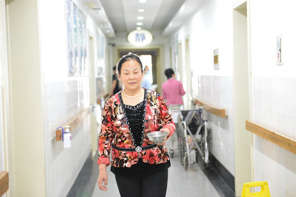 �Ї������M�����g����������B���I�İlչ�ń����𲽣����������˵��P�ۣ���Ҫȫ������Pע�����tԺ��ס������Ҳ��һλ����ʹ���ڷ�I�������ǰ낀�������낀Ů����