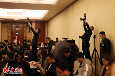 �zӰӛ�ߠ���ռ�I�Ƹ��c