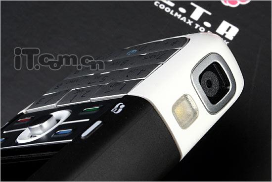 音樂新王者諾基亞旋屏智能5700圖賞(4)