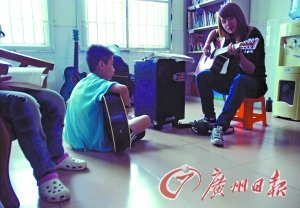 ���ί����İ����ܽ�����ˇ����Ľ�����