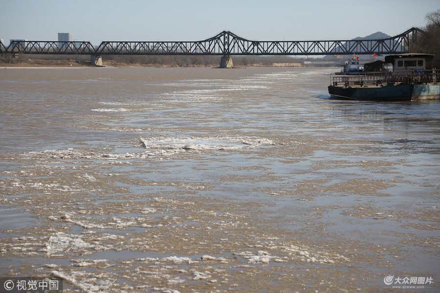 1��11�գ����ϣ����S��ɽ�|���ϞT�ڸ���Σ����F���״�����F��