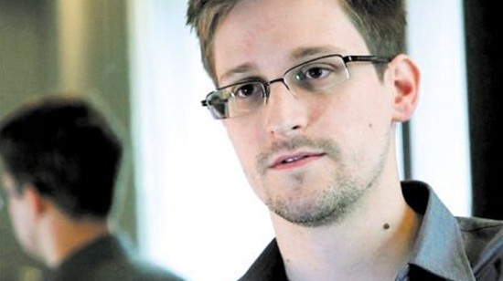 斯諾登“逃亡”行蹤成謎美國警告將承擔(dān)后果