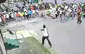 ����ĸ�H���������ӷ��i��