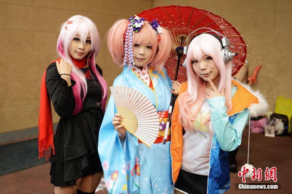 2��9�գ�ǧ��������������ۺ����R���K�ݪ������w���^��������һ����������롱ͬ�˼�����չʾʢ�磬�����Ԃ������A��������COS��������˸��N��Ϥ�Ą���������ϬF��Live�����Ȼ�ӣ�������[��������