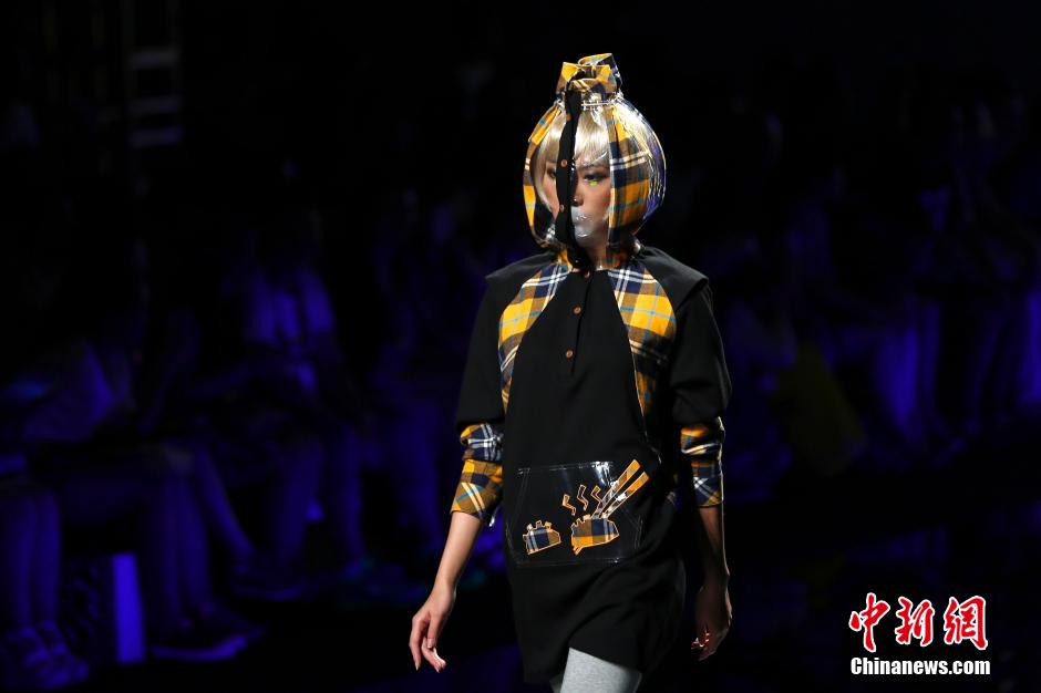 7��10�գ�CRZ���������ڷ��������ݴ��㣬׌�^������Ԯ��@������������yϵ�С�����ϵ�С�����ϵ�е��Ă����}���Ĳ�ͬ�Ƕ�ԏ���һ������ʮ��������ǿա�