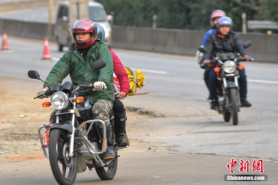 ��1��16����24�գ��ďV�|�{�Ħ��܇;���V�����ݷ��l�Ĵ�܊��ͻ��ʮ�f���S�������R����ÿ���^����Ħ��܇����߀�����ӡ�