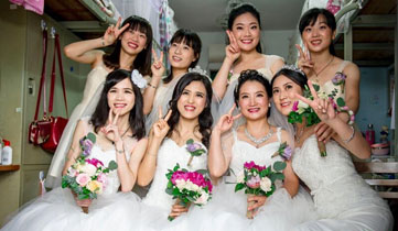 廣東一大學為校友舉行集體婚禮 50對夫妻重返母校