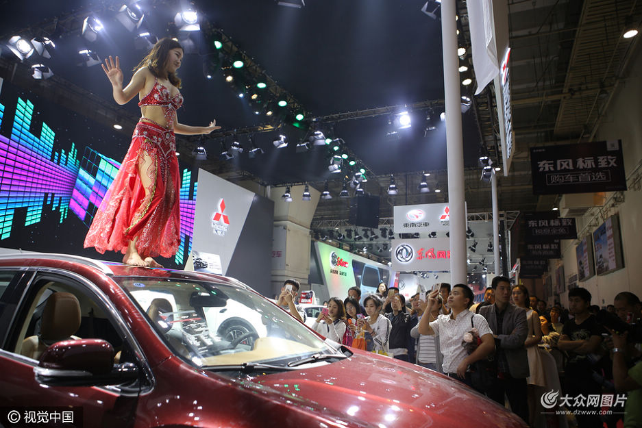 2016��5��11����2016���u���H܇չ�����_Ļ��ĳ܇��Ո����Ů�٤�x�֬F����܇������٤�����^��չʾ�Լ��aƷ���|����Ӳ��