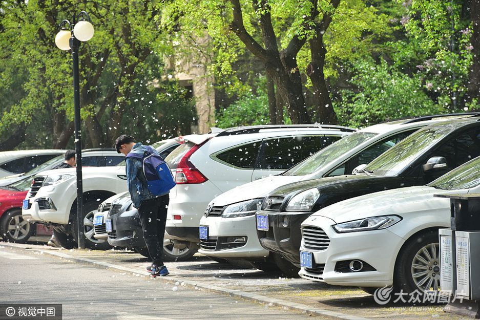 4��6�գ�������ߚ���_25�棬�S����صĻ������M�����µ�Ȫ�ǝ����ֵ��������������w�r���S�L�w�P�����������������w�裬�q������ѩ�����������