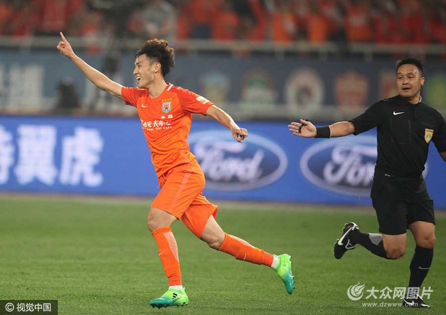 �����r(sh��)�g2017��4��15��19�c(di��n)35�֣��г���5݆��ɽ�|��������(ch��ng)ӭ��(zh��n)������(gu��)�����ϰ��(ch��ng)���d�����c(di��n)�����R���P�c(di��n)����ʧ���S����d���h(yu��n)�����T���°��(ch��ng)��ϡ�ܳ���������ɽ�|��������(ch��ng)1-0С�ٱ�����(gu��)����