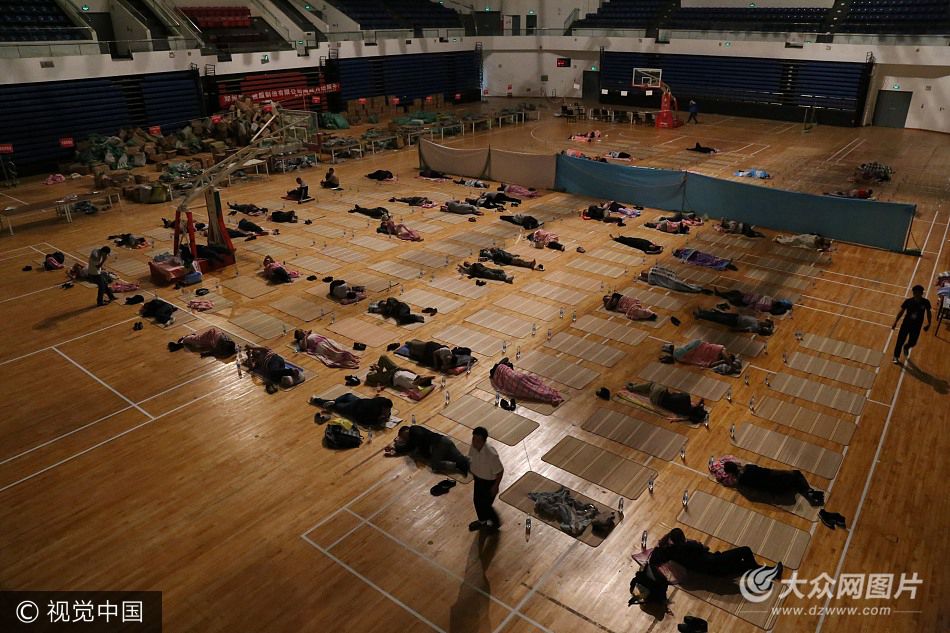 2017��9��2�������ݴ�W��������У�����w���^���������L�ṩס��̎�����������M�ṩ��ϯ��ë�������VȪˮ����Ʒ��߀�д���W����ҹ݆��ֵ�࣬����L�ṩ���������ͼ��L�����F����Ʒ��